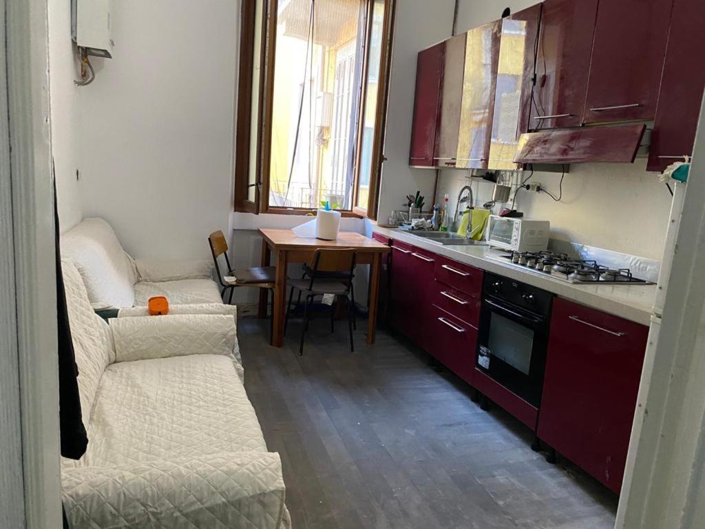 Nice And Quiet Accommodation In The City Center Milaan Buitenkant foto